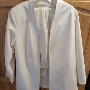 Vintage ivory/cream pant suit